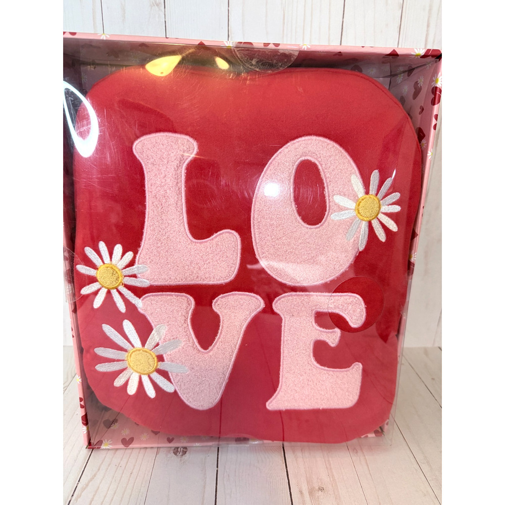 Love & Daisy Plush Cushion with a Removable Heat Pack 11x14x3
